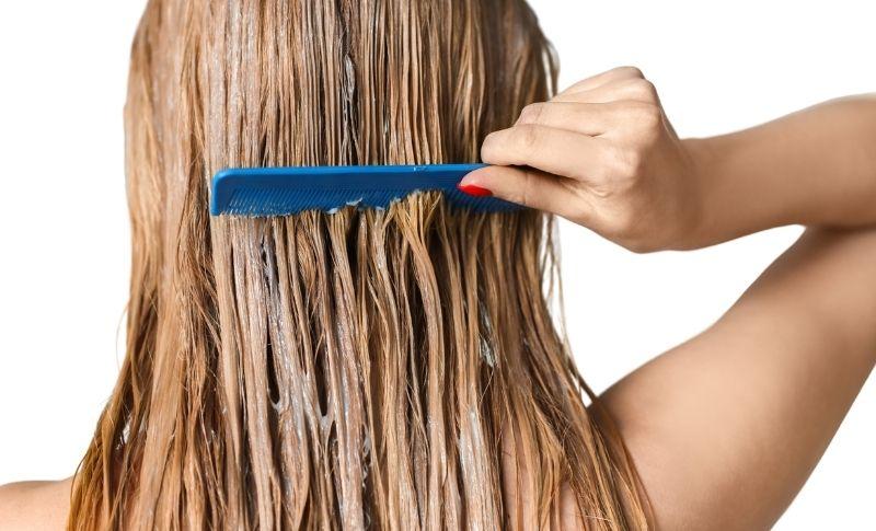 Cómo proteger el cabello rubio - Hidratación