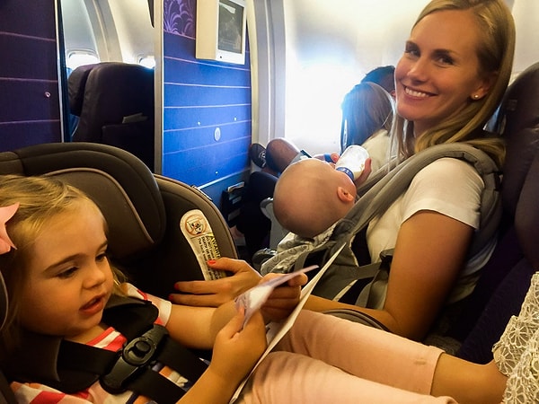 Derechos de los Bebés Nacidos en el Avión