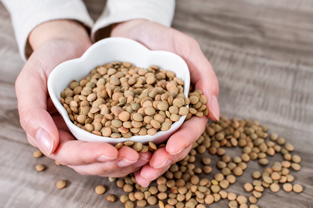 Cuidado de la piel con agua de lenteja: solución natural y efectiva