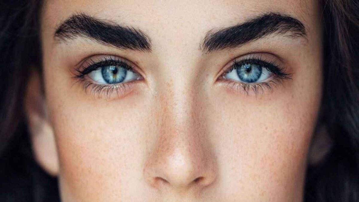 Formas de Apoyar el Engrosamiento de las Cejas
