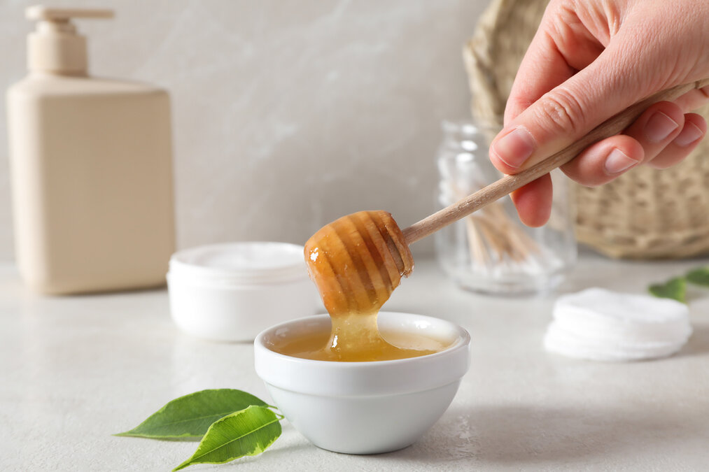 Mascarilla efectiva para el cuidado de la piel con avena y miel