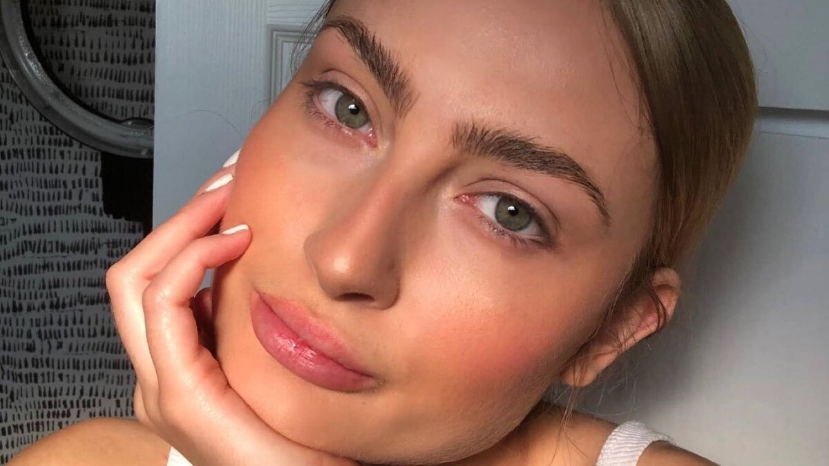 La tendencia No Mascara: El nuevo enfoque de la belleza natural