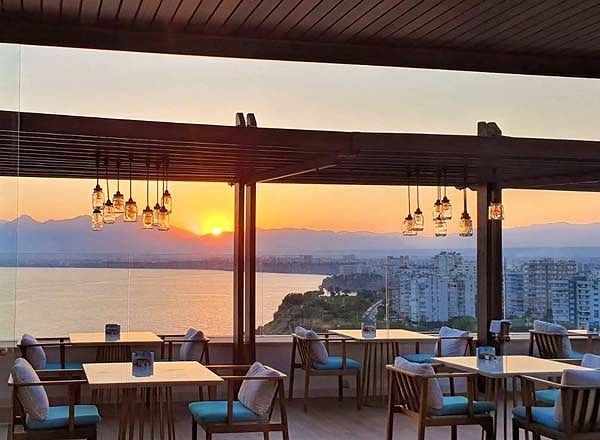 10 Paradas de Sabor que Debes Descubrir en Antalya