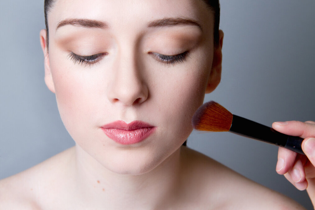 Consejos para Adaptar el Maquillaje de Día a la Noche