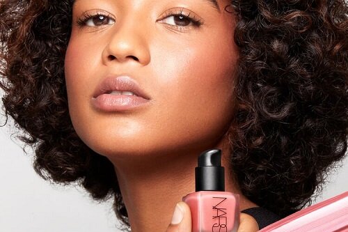 Uso del Rubor Líquido en el Maquillaje: Guía Paso a Paso